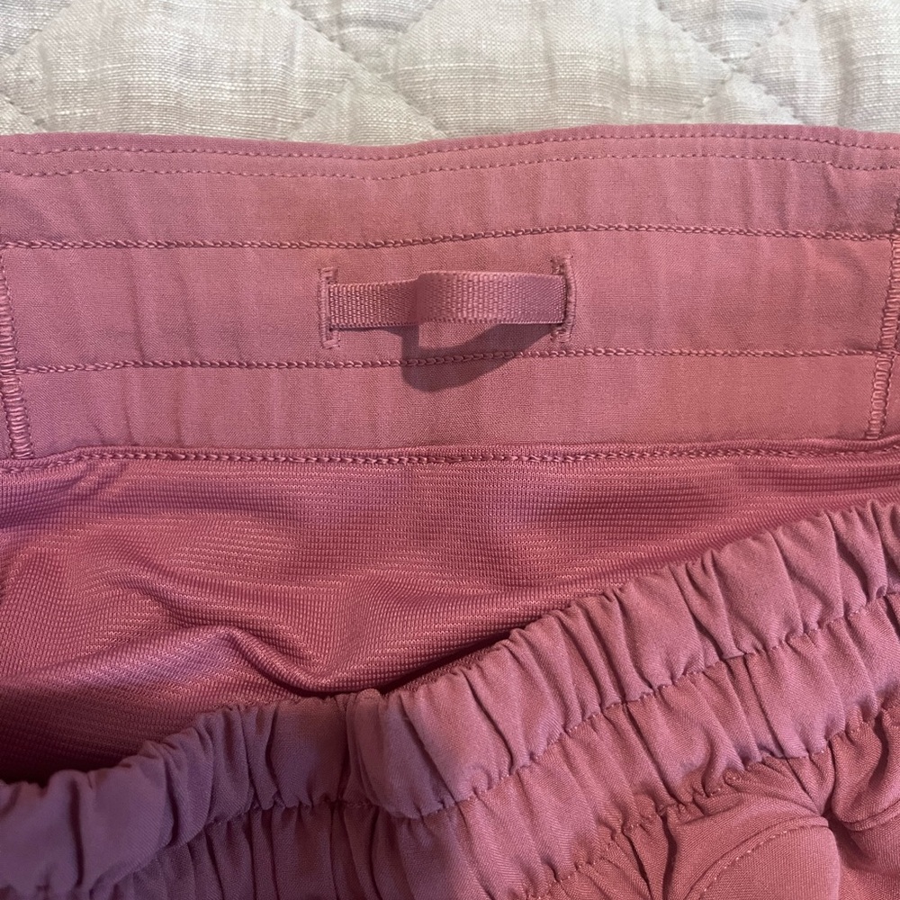 Lululemon Hotty Hot shorts - Picture 2 of 6